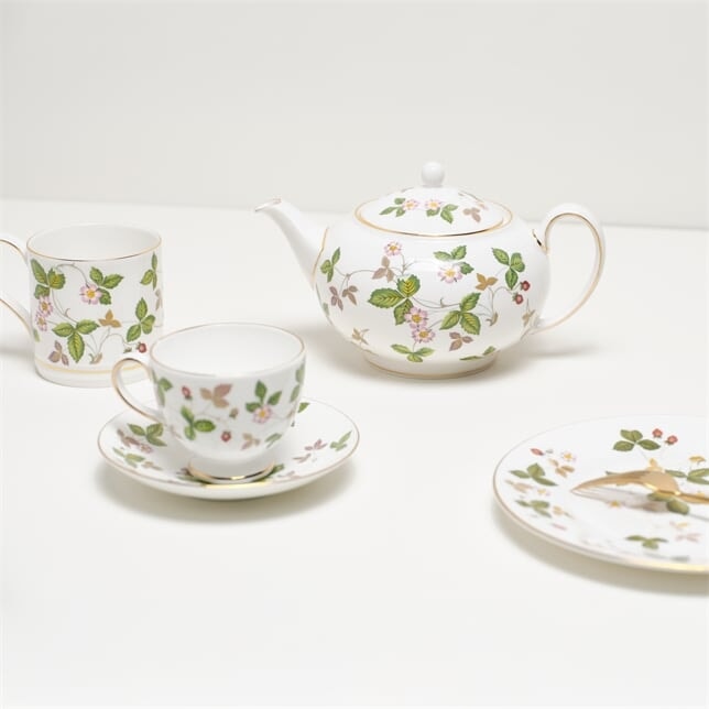 Wedgwood Wild Strawberry